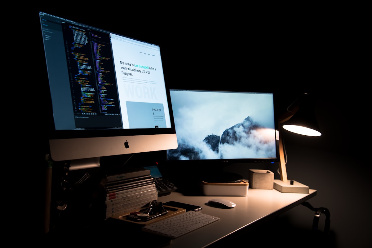 What Goes Above the Fold: How to Make Your Homepage Hero Actually Work