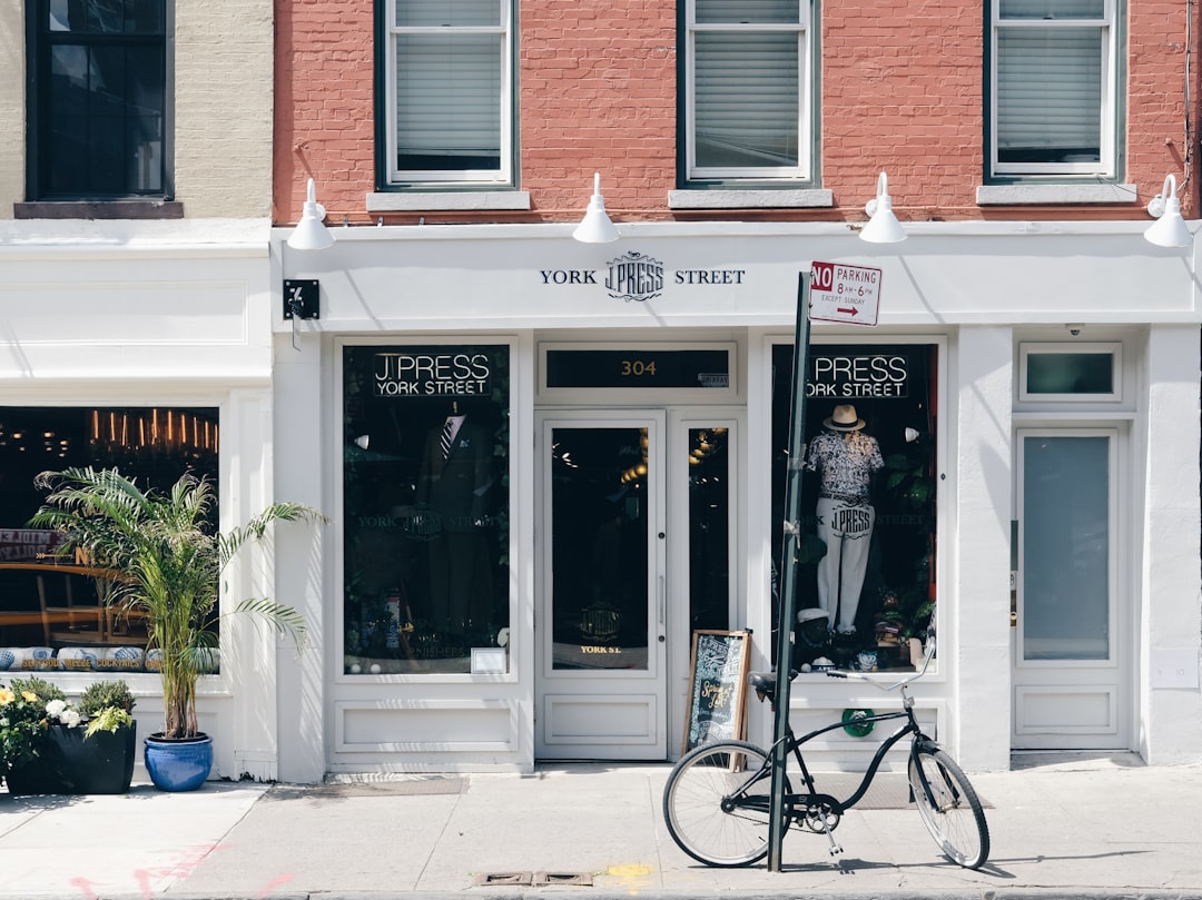 Why Real Photos Convert Better Than Stock Images on Your Business Website